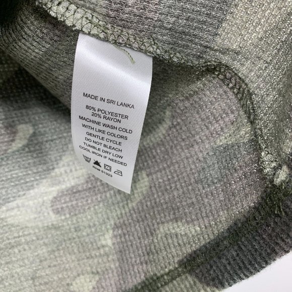 Vince Camuto Top Camo Green Long Sleeve Turtleneck Waffle Knit - Picture 6 of 9